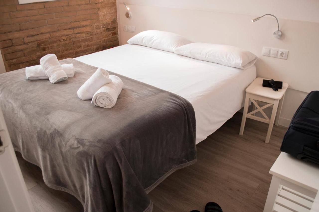 Happy People Sagrada Familia Gaudi Apartments Barcelona Ruang foto